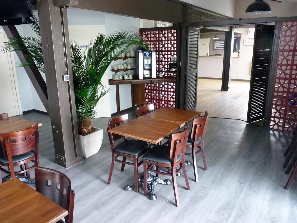 Hotel Wood Inn Bordeaux Aeroport Merignac  Exterior photo